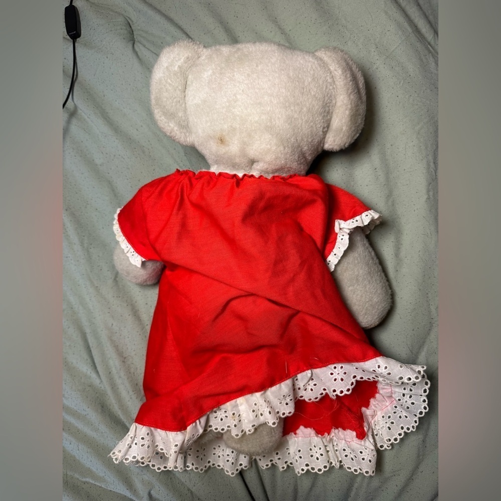 Babar Gray Elephant Plush Toy with Red Dress and Yellow Crown 1977 vintage - Picture 3 of 5